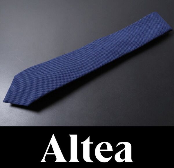 9677◆altea アルテア◆ネクタイ定価16,500円◆剣先幅7.5㎝◆ネイビー&ブラック◆バージンウール100%◆イタリア製