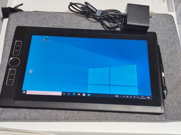 Wacom MobileStudio Pro13 Core i7/メモリ8GB/256GB SSD/13.3インチ