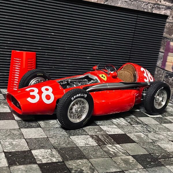 カスタム品 1/18 GP replicas フェラーリ 553F1 スクアーロ 1954 スペインGP 優勝
