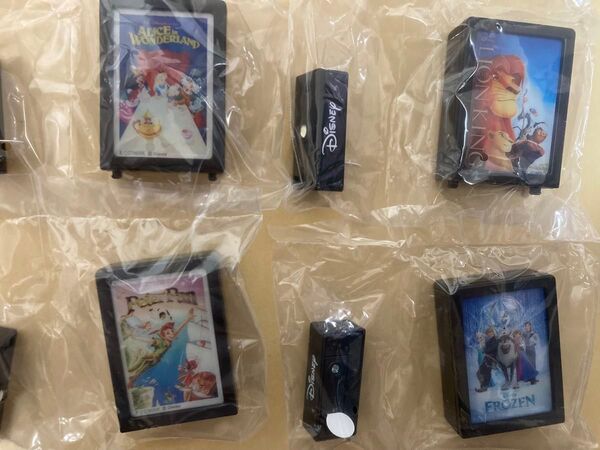 “ディズニーキャラクター” ポスターライトコレクション4種セット