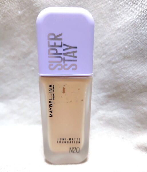 MAYBELLINE NEW YORK スーパー ステイ ルミーマット ファンデーション N20