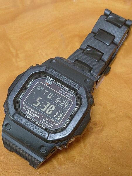 カシオ G-SHOCK GW-M5600BC 電波ソーラー ジーショック