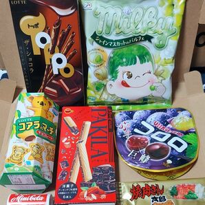 No.7お菓子詰め合わせ7点セット◆◆箱の隙間には緩衝材の代わりに小さめのお菓子を詰めます◆◆