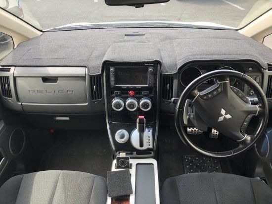 デリカD:5前期車用☆ダッシュマット☆ロードハウス☆KADDIS☆