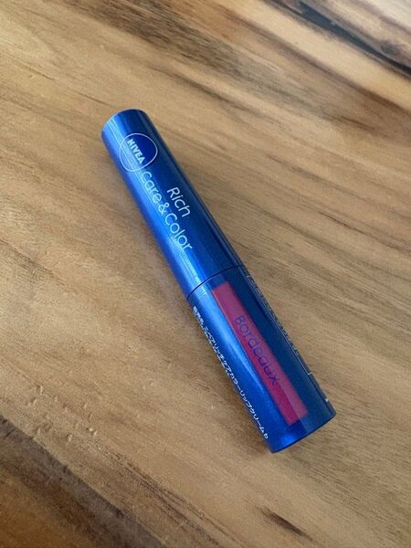 NIVEA_ニベア★リッチケアカラー リップクリームb ボルドー