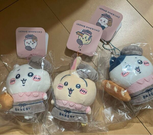 ちいかわベーカリー スタッフさんなマスコット ちいかわ ハチワレ うさぎ