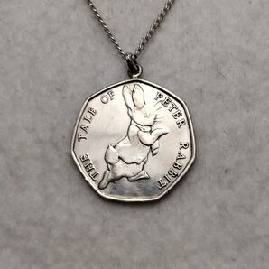 ピーターラビット イギリスのコインネックレス 着けっ放しOK