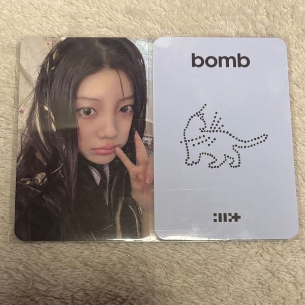illit gs25 特典 ウォンヒ bomb トレカ