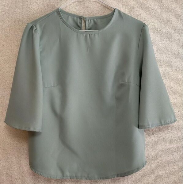 SHEIN ブラウス カットソー 五分袖 グリーン系 M〜Lサイズ