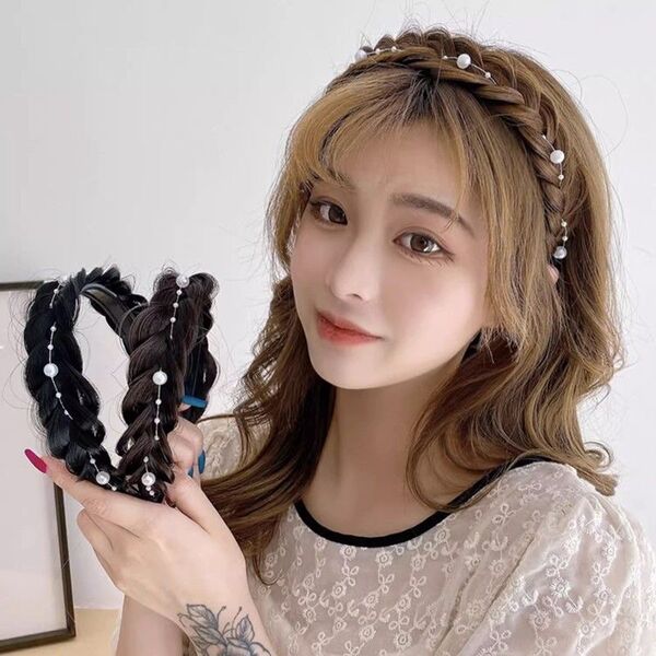 ヘアバンド 編み込みカチューシャ 編み込み かつら三つ編みヘッドバンド ウィッグ パールウィッグ