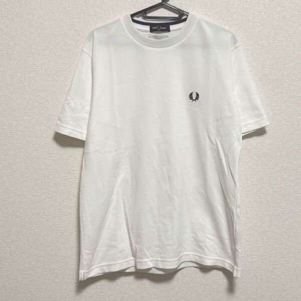FRED PERRY フレッドペリー ワンポイント半袖Tシャツ ホワイト S