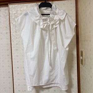 毎年人気CLOCHEブラウス