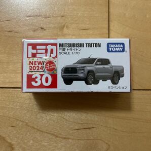 NO.30 三菱 トライトン トミカ