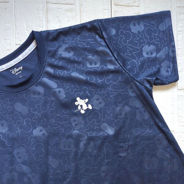 【新品】タグつき ミッキーマウス メッシュ半袖Tシャツ サイズL ネイビー 総柄デザイン 吸水速乾 UVカット サラッと ゆったり