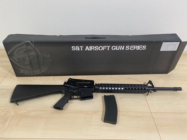 S&T フルメタルガスブローバックガン