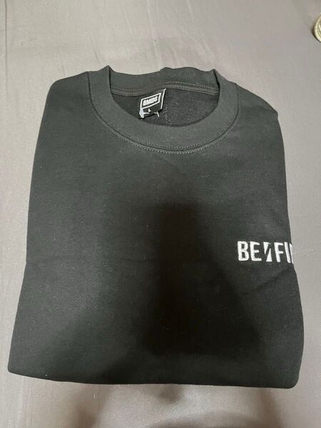 新品 ビーファースト トレーナー L 黒
