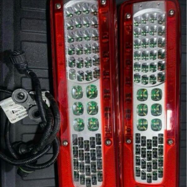 新型UD LEDテールランプ VOLVOタイプ 左右