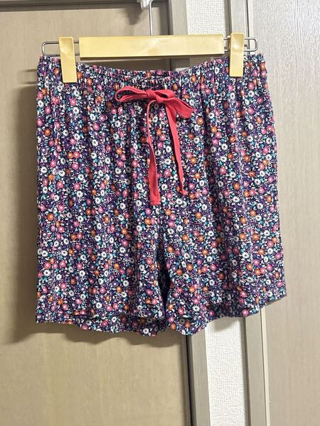 UNIQLO ユニクロ リラコ ショートパンツ 花柄 M 総柄 部屋着 ルームウェア パジャマ