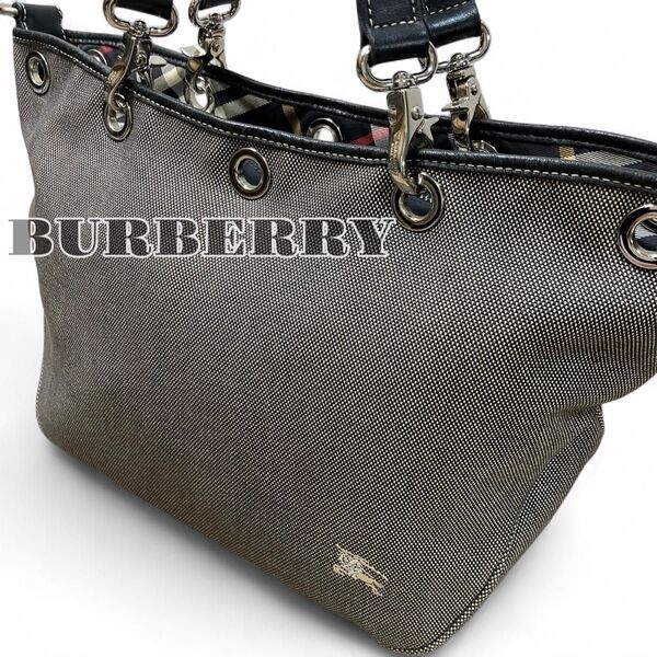 Burberry BLUE LABEL トートバッグ ノバチェック ホースロゴ 刺繍 ハートチャーム A4 大容量 キャンバス