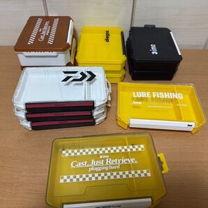 ♯4 タックルボックス ダイワ メイホウ バーサス ルアーケース ケース11点セット