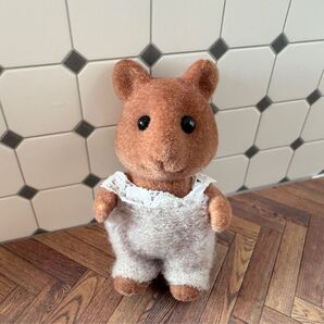 シルバニアファミリー リスの赤ちゃん 初期