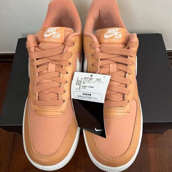 新品 24.5cm ナイキ NIKE エアフォース1 スニーカー LOW