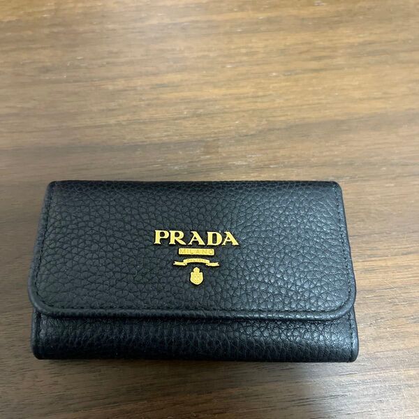PRADA キーケース