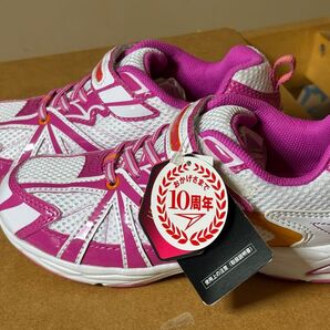 瞬足 キッズシューズ 22.5センチ(新品)