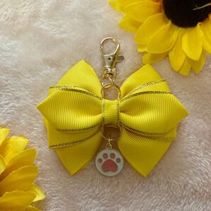 【大大大人気!!】イエローリボン☆犬☆キーホルダー☆黄色☆肉球【ピンク】チャーム☆首輪☆ハーネス☆リード☆お散歩カバン