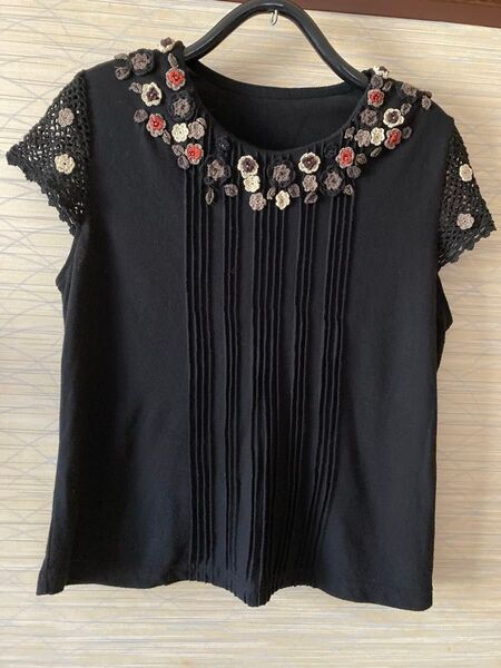 plaisir femme プレジール 半袖 トップス カットソー 花飾り