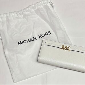 ★新品★ MICHEAL KORS マイケルコース ホワイト 本革 長財布 ウォレット シグネチャー ゴールド MK ロゴ付き