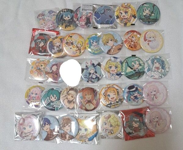 初音ミク マジカルミライ 雪ミク VOCALOID 缶バッジ 33個まとめ売り