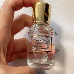 ジルスチュアート ホワイトローズ ヘアオイル
