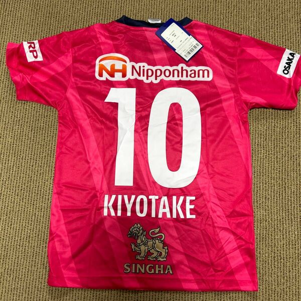 セレッソ大阪清武選手コンフィットtシャツSサイズタグ付