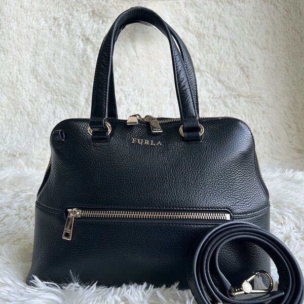 美品 FURLA フルラ ショルダーバッグ ハンドバック 2way 斜め掛け アレックス シボ革 レザー ロゴ金具 ブラック 黒