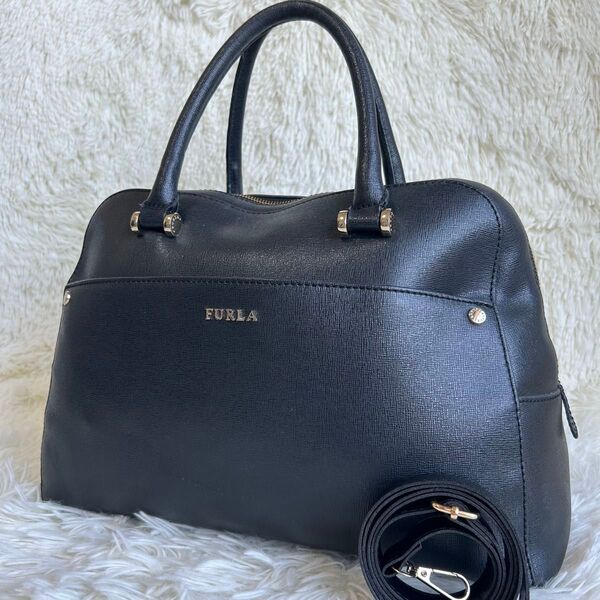 美品 FURLA フルラ ショルダーバッグ ハンドバッグ 2way マーゴット ロゴ金具 ゴールド金具 レザー 黒 ブラック