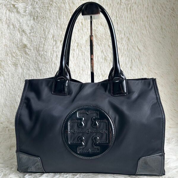 美品 Tory Burch トリーバーチ トートバッグ エラ エナメル デカロゴ A4可 大容量 ナイロン 旅行 通勤 通学 黒