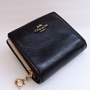 COACH コーチ 二つ折り 財布 レザー ブラック Cチャーム ミニ財布
