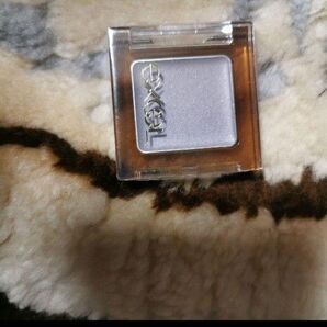 エクセル イルミクチュールシャドウ IC03 プラネタリウム