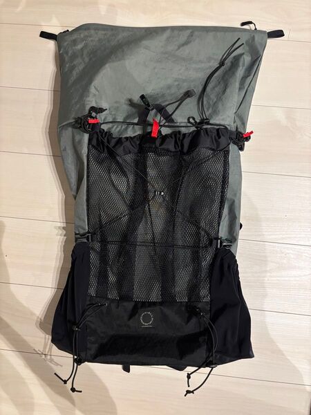 山と道 THREE バックパック Size M メッシュ 45L Breathable Pad付き 登山 リュック
