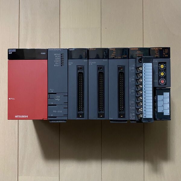 三菱電機 Q61P Q04UDHCPU QX41 QY41P QD62 Q64DAN QJ61BT11NセットシーケンサQシリーズ
