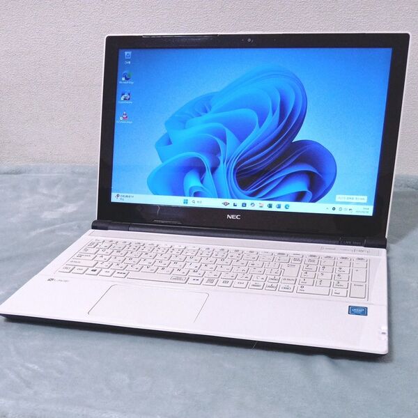 NECノートパソコン Lavie PC-SN16CJSA8 Windows11 新品SSD120GB Office2021付