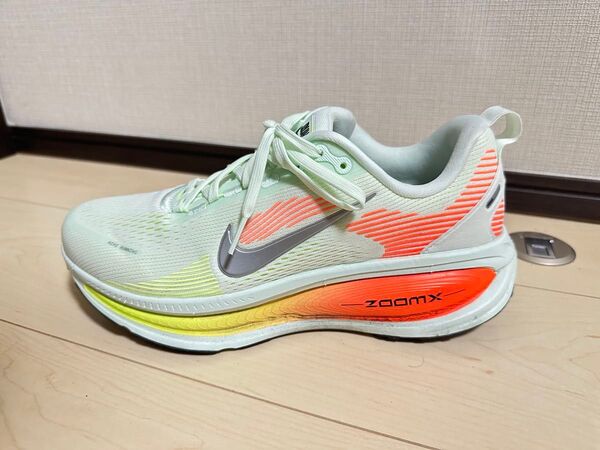 Nike VOMERO 18 サイズ26cm US8 ランニングシューズ
