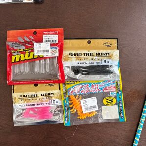 ダイソーワームとアメリカ風のワームです ワームセット