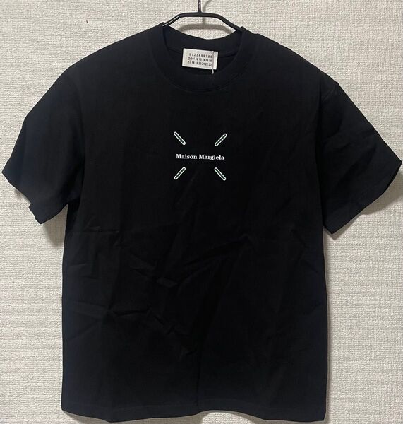 Maison Margiela メゾンマルジェラ 四つグリーンロゴTシャツ ブラック半袖