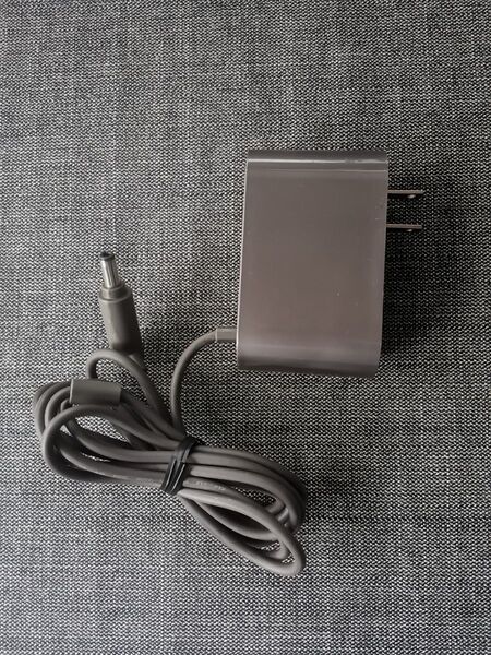 ダイソン ACアダプター 205720-04 純正電源アダプター 動作品 V7 V8 V6 DC58 DC62 DC61