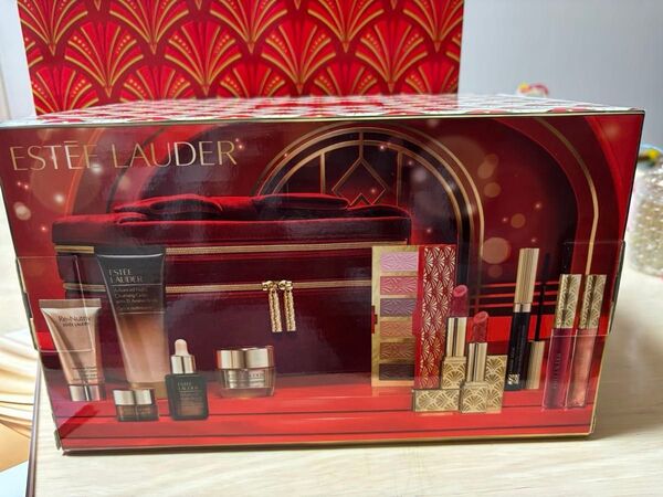 ③ ESTEE LAUDER 2024クリスマスコフレ 限定品