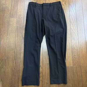 ユニクロ 感動パンツ 2WAYストレッチウールライク ブラック