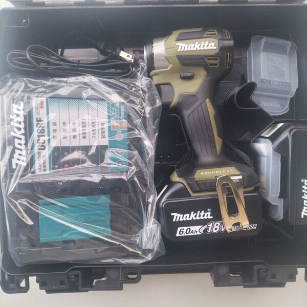 18V 充電式 インパクトドライバ TD173DRGXオリーブ新品未使用1860B2個 純正品