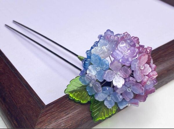 紫陽花のかんざし キラキラ青紫グラデーション色